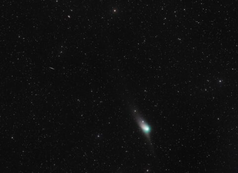 Graduate student’s photos of green comet featured in major media outlets