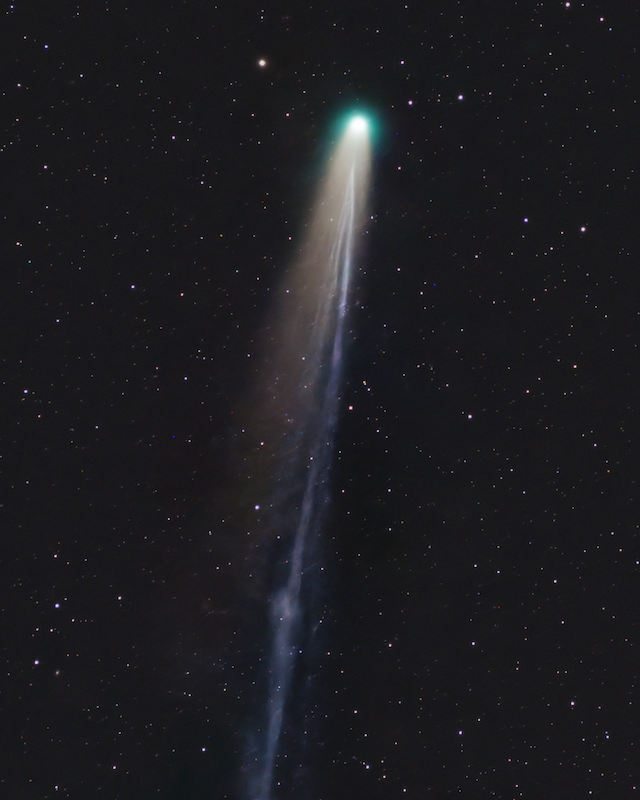 Comet Lemmon approaches Earth